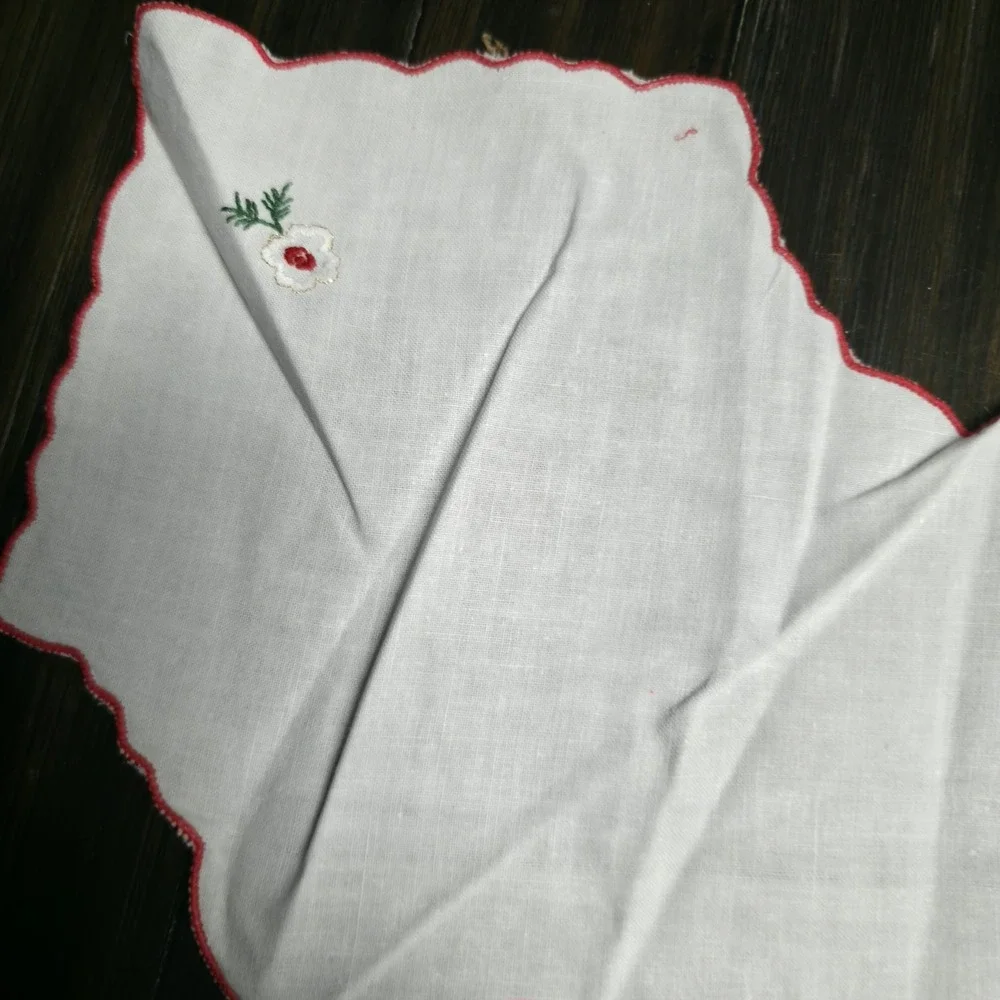 Vtg Christmas Bread Basket Liner Embroidered Poinsettia Roll Cover Bun Warmer